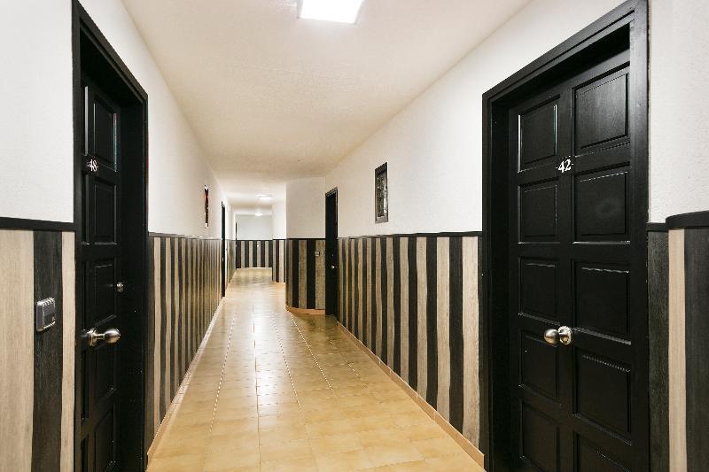 Apartamentos Salles Beach L'Estartit Exteriör bild