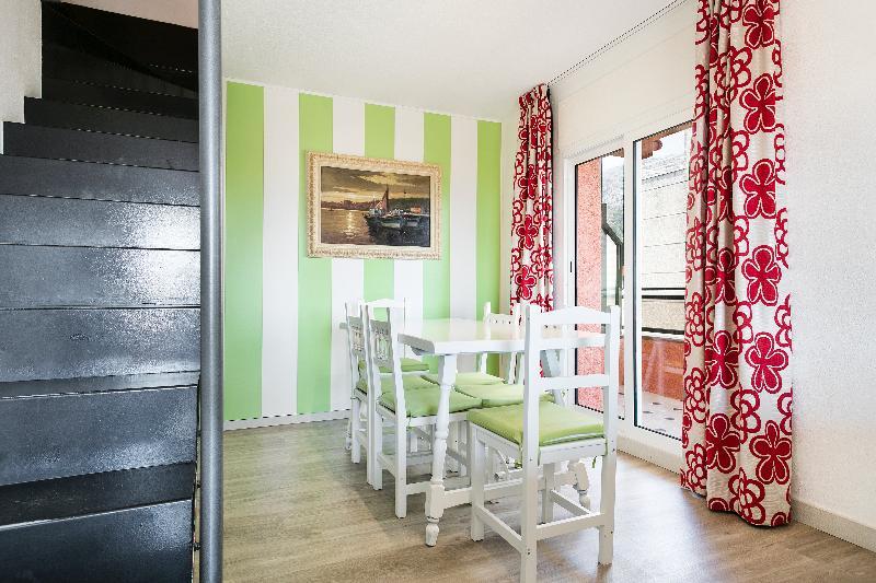 Apartamentos Salles Beach L'Estartit Exteriör bild
