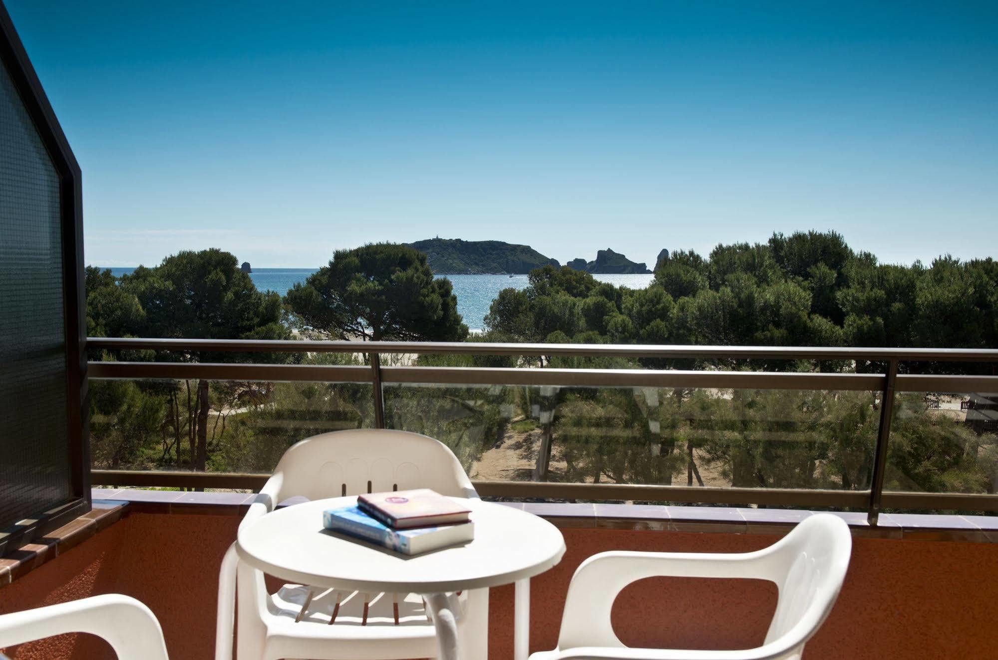 Apartamentos Salles Beach L'Estartit Exteriör bild